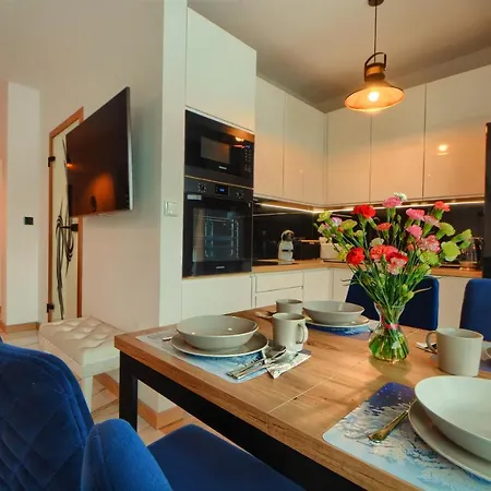 Marmurowy Przy Skoczni Z Widokiem Na Góry, Z Klimatyzacją, Z Dostępem Do Sauny I Jacuzzi W Weekendy Apartament *