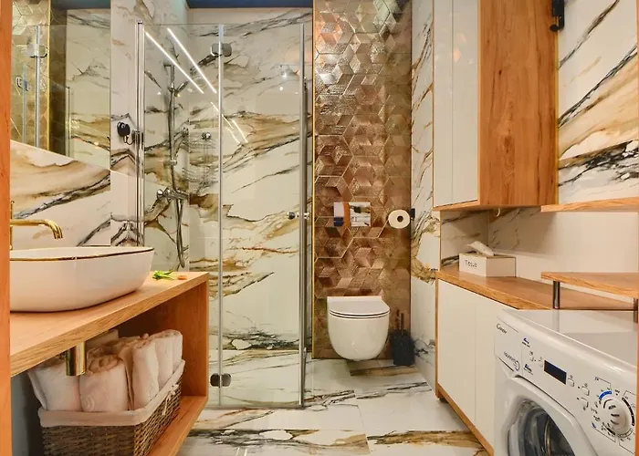 Apartament Marmurowy W Szczyrku Z Widokiem Na Gory Z Dostepem Do Sauny I Jacuzzi W Weekendy, Dwa Miejsca Parkingowe * שצ'צ'ירק