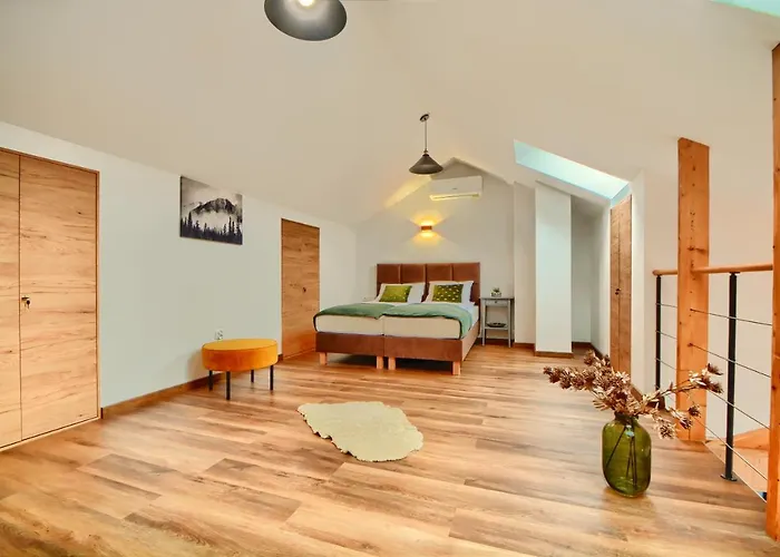 Apartament Marmurowy W Szczyrku Z Widokiem Na Gory Z Dostepem Do Sauny I Jacuzzi W Weekendy, Dwa Miejsca Parkingowe דירה שצ'צ'ירק